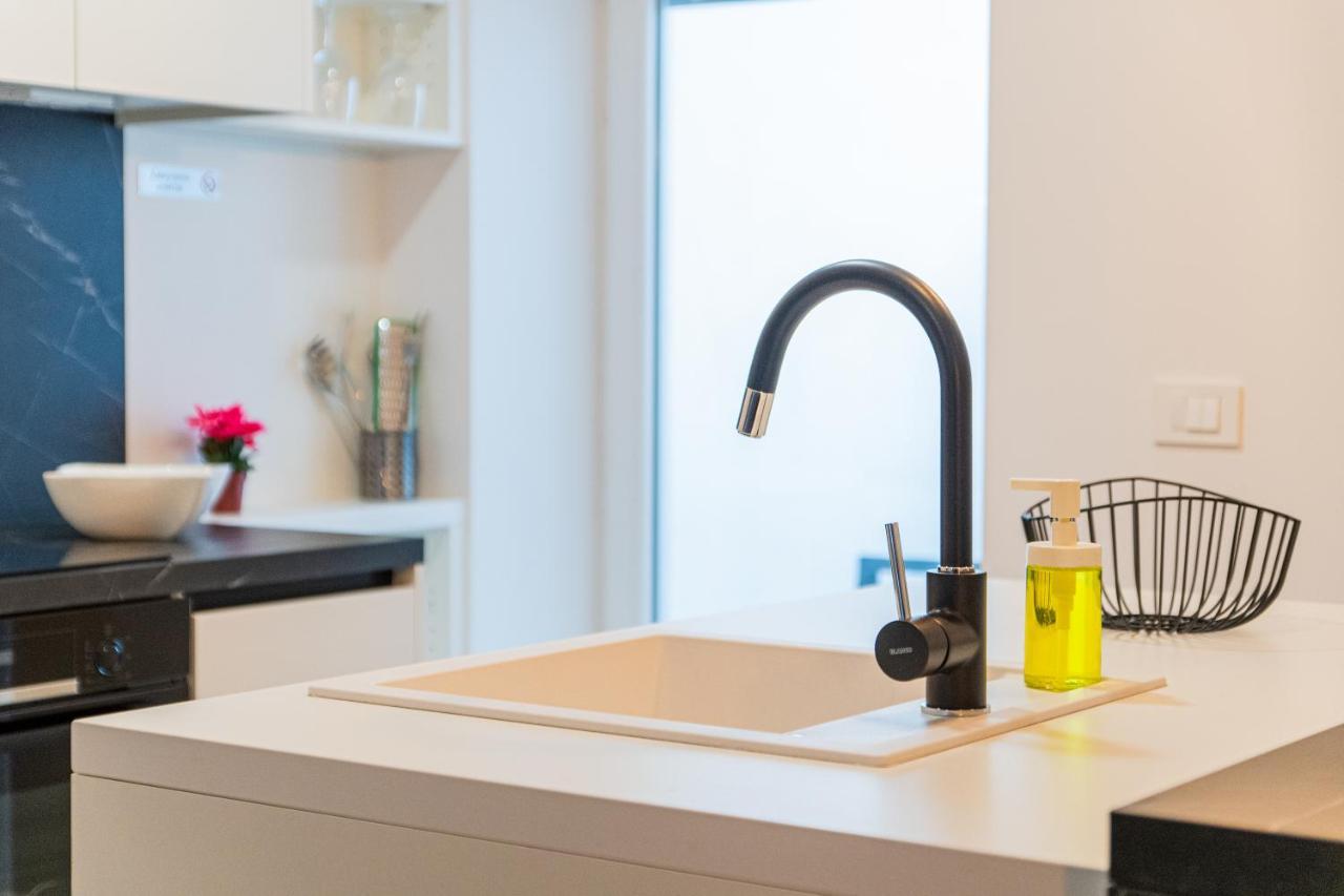 Flexible Selfcheckins 45 - Zagreb - New - Center Apartment Екстериор снимка